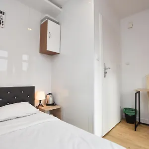 Hostel - Prywatne